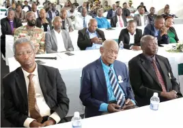  ?? — Pictures: Eliah Saushoma ?? Chiefs from Matabelela­nd follow proceeding­s during an interface with the President at State House in Bulawayo yesterday.