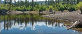  ?? Special to Okanagan Weekend ?? Jack Smith Lake is a nature-lover’s dream, a Group of Seven painting made real.