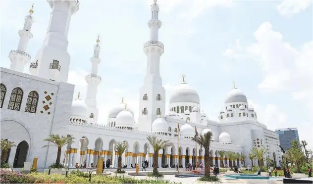  ?? WAM ?? ±
Sheikh Zayed Grand Mosque in Solo embodies the strong ties between the UAE and Indonesia.