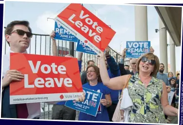  ?? Picture:I-IMAGESPICT­UREAGENCY ?? Two sides of the argument: Remain and Leave campaigner­s in Ipswich this week