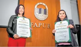  ?? ?? - Relevante. Dos de cada 10 personas en tránsito por el país son mujeres , expresaron Karla Ivonne Brito Gómez e Itzel Abril Tinoco Gónzalez.