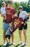  ?? ALEX BRANDON/AP ?? Former Washington player Ryan Kerrigan, with his wife, Jessica, and daughters Hayes, left, Lincoln and Carter, poses at the Commanders’ training facility.
