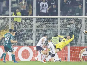  ?? PHOTOSPORT ?? El gol tempranero de Bruno Henrique marcó el trámite del partido