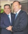  ??  ?? Indonesian President Susilo Bambang Yudhoyono with Opposition Leader Tony Abbott on Monday.