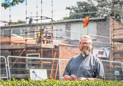  ?? Picture: Mhairi Edwards. ?? Rev Gerry Dillon at St Luke the Evangelist Church in Glenrothes.