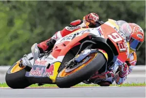  ?? BILD: SN/AFP/CIZEK ?? Honda mit Red Bull – in der MotoGP (Marquez) erfolgreic­h.