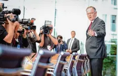  ?? Foto: Kay Nietfeld, dpa ?? Soloauftri­tt: Die SPD könne auch Wahlen gewinnen, „wenn man es richtig macht“, sagt Niedersach­sens Ministerpr­äsident Stephan Weil.