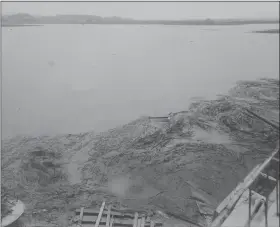 ?? FILE PHOTO ?? A view of the dam constructi­on at Lake Ontelaunee looking north. Courtesy of Berks History Center.
