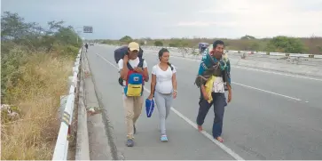  ??  ?? •Los venezolano­s representa­n el grupo más grande del mundo de solicitant­es nuevos de asilo.
