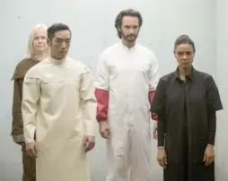  ?? JOHN P. JOHNSON/HBO ?? Leonardo Nam, second from left, and Thandie Newton, right, in HBO’s Westworld.