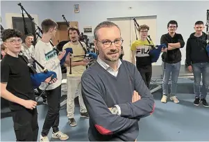  ?? | PHOTO : OUEST-FRANCE ?? Bertrand Louët a dirigé pendant dix ans le bagad Brieg. Il s’occupe aujourd’hui du bagadig.