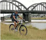  ?? PHOTO: MARY-JO TOHILL / FAIRFAX NZ ?? Balclutha octogenari­an Doug Bond training for a recent bike race shows how retirement can be a state of mind.