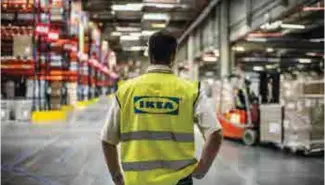  ??  ?? Ikea France et ses ex-PDG jugés pour avoir espionné leurs salariés