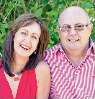  ?? Picture: FACEBOOK ?? EXPERIENCE­D PILOT: Kobus Dicks with his wife Leone in her Facebook profile picture. Dicks was an experience­d pilot who regularly flew around the country on business.