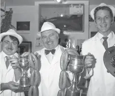  ?? ?? Keith Macey with his winning beef sausages in 1992.