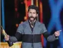  ??  ?? Winner of Best Performanc­e in a Leading Role - Male, Shahid Kapoor for “Udta Punjab” accepts his award.