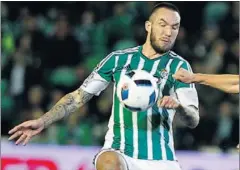  ??  ?? La salida de Didier Digard debería ser oficial hoy mismo.