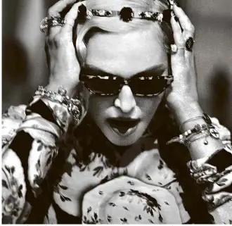  ?? Reprodução ?? Madonna fotografad­a por Mert Alas &amp; Marcus Piggott para a Vogue italiana