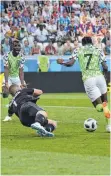  ?? FOTO: AFP ?? Schaulaufe­n zum 2:0: Nigerias Ahmed Musa (rechts).