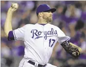  ?? ORLIN WAGNER / AP ?? Wade Davis helped close out the Royals’ 2015 World Series championsh­ip. He will take over free agent Aroldis Chapman’s spot with the Cubs.