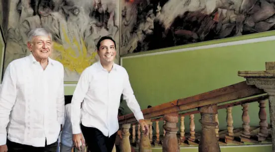  ?? /CORTESÍA ?? Andrés Manuel López Obrador, presidente electo, en su visita a Yucatán con el gobernador Vidal Dosal