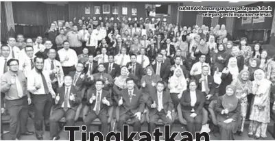  ??  ?? GAMBAR kenangan warga Japen Sabah selepas perhimpuna­n selesai.