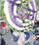  ??  ?? Funeral blindado.
El Ojos fue sepultado el 24 de julio en el panteón de San Lorenzo Tezonco.