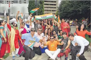  ??  ?? A contingent from the state of Gujarat at the India Day Parade in Toronto. PHOTO COURTESY: PANORAMA INDIA