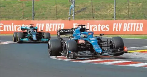  ?? // AFP ?? Alonso y Hamilton, en lucha directa en Hungría