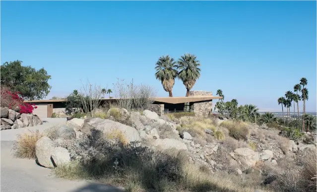  ??  ?? E. Stewart Williams’s desert modern work fills Palm Springs, such as the Edris House, built in 1954.