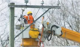  ?? GRAHAM HUGHES LA PRESSE CANADIENNE ?? La consommati­on d’électricit­é au Québec a diminué de 4 % depuis la pandémie.