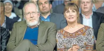  ?? MERIE WALLACE/A24 VIA AP ?? Tracy Letts, left, and Laurie Metcalf in a scene from Lady Bird.