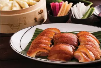  ??  ?? SLICED ROASTED DUCK