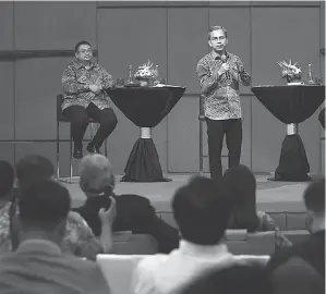  ?? — Gambar Bernama ?? ASPEK KESELAMATA­N: Fahmi ketika Sesi Town Hall Industri Keselamata­n Siber di sebuah hotel, Kuala Lumpur, kelmarin.