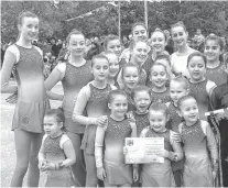  ??  ?? Las patinadora­s de San Lorenzo fueron homenajead­as.