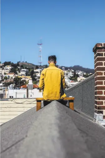  ?? Stephen Lam / The Chronicle ?? Artist David Wilson creates a drawing from the roof of the David Ireland House in the Mission District, where his solo exhibit, “Sittings,” is being shown after four months of residency.