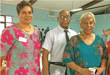  ?? Photo: Nicolette Chambers ?? From left: Bau Central College principal Susana Mataitoga, Dean of Umanand Prasad School of Medicine and Health Sciences, University of Fiji Professor Fred Merchant and Acting Vice-Chancellor of the University of Fiji and Dean of the Law School Professor Shaista Shameem at the University of Fiji Saweni Campus in Lautoka on January 15, 2021.