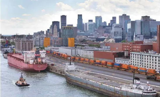  ?? ANNIK MH DE CARUFEL LE DEVOIR ?? Pour tirer leur épingle du jeu, les ports de Montréal (photo), de Trois-Rivières et de Québec, pour ne citer que ceux-là, doivent se mesurer aux géants de la côte est.