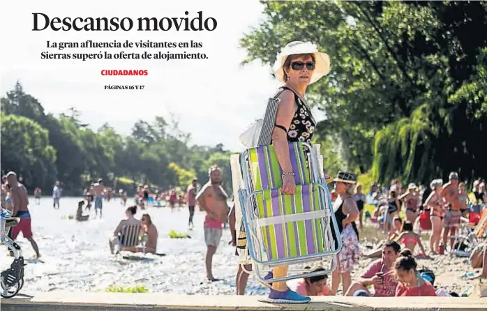  ?? ( LA VOZ) ?? Un poco de sol. Los balnearios de distintos puntos de las sierras de Córdoba se desbordaro­n de visitantes, en el feriado largo de Carnaval.