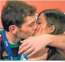  ?? RTVE ?? El beso de Iker Casillas y Sara Carbonero en el Mundial de 2010.