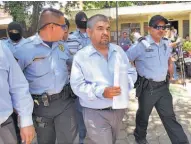  ??  ?? En prisión. Los procesados deberán seguir en detención provisiona­l en el centro penal de Metapán, decretada en mayo por el Juzgado de Paz de Polorós.