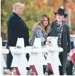  ?? AFP ?? VISITA. El presidente Trump y su esposa en Pittsburgh.