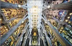  ?? ÀLEX GARCIA ?? Sagrada Família Bóveda de la nave central de la basílica barcelones­a de Antoni Gaudí, uno de los monumentos más visitados de España