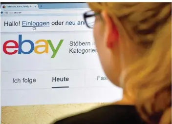  ?? FOTO: KJER/DPA ?? Wenn Handelsges­chäfte beispielsw­eise mit chinesisch­en Firmen über Plattforme­n wie Ebay getätigt werden, wird häufig keine Umsatzsteu­er gezahlt. Das soll sich möglichst rasch ändern.