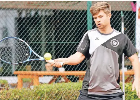  ?? FOTO: JOCHEN EMDE ?? Thorben Weiland gewann bei der Niederlage der Preußen zum ersten Mal in dieser Saison ein Einzel.