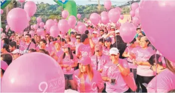  ??  ?? Exitosa. La carrera caminata Avon en su décima novena edición fue todo un referente de éxito.