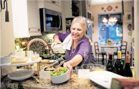  ?? Marie D. De Jesús / Staff photograph­er ?? This spring, Teresa Powell, a cancer survivor, got infusions of Keytruda, which unleashes a brake on the immune system to attack cancer.