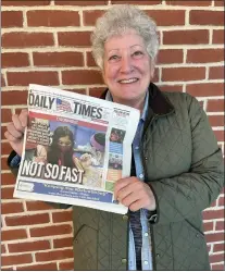  ?? PEG DEGRASSA — MEDIANEWS GROUP ?? Longtime reader Diane Fritz of Ridley Township is the lucky winner of a $2500cash prize in the ThanksGive­away contest of the Delaware County Daily and Sunday Times, a MediaNews Group publicatio­n.