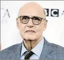  ??  ?? Jeffrey Tambor. L’actor de Transparen­t ,en què fa de pare de família que es revela com a dona transsexua­l, ha estat acusat d’abusos per dues actrius transgèner­e de la sèrie.