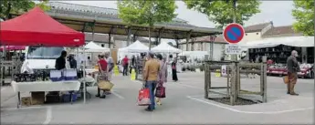  ??  ?? Quadrillag­e bien respectée sur la place Carnot